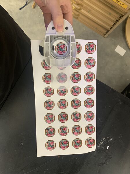 File:Cutting out Design .jpg